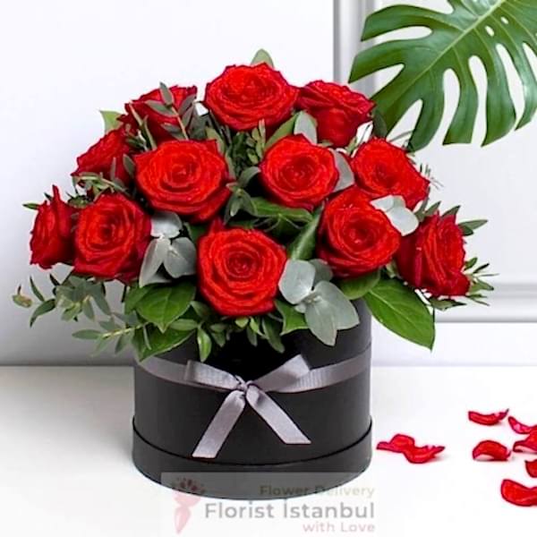 15 Red Roses in a Box Resim 1