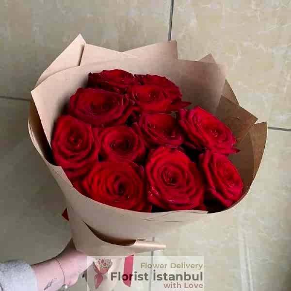 Bouquet of 11 Red Roses Resim 1