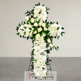  İstanbul Blumenbestellung Kreuzkranz Weiß