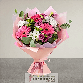  İstanbul Florist Saisonaler Blumenstrauß