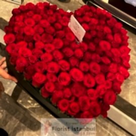  İstanbul Florist Liebesbox 100 Rosen